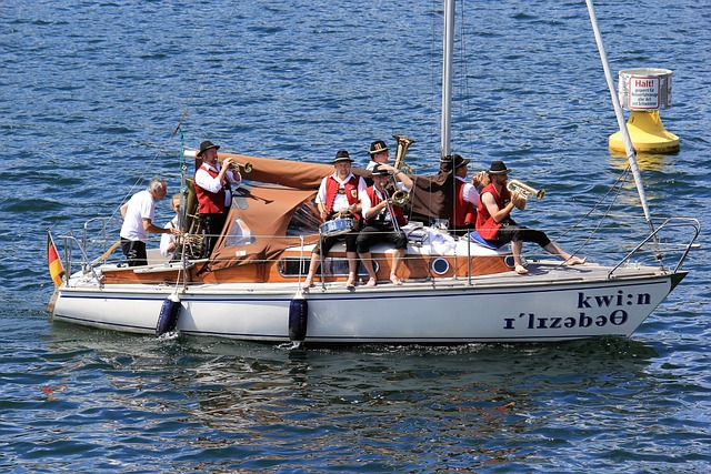 球增添了光 球增添了光